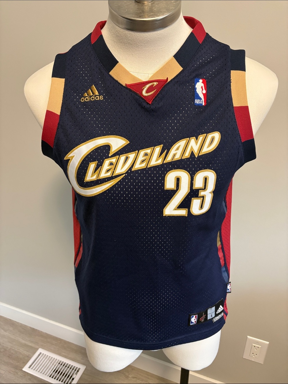 Vintage 2005 adidas Navy Gold & Red Cleveland Cavaliers Labron James #23 Jersey